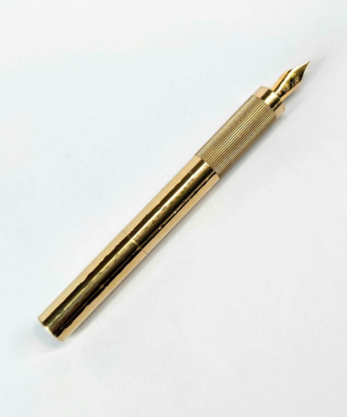 TERN Hammered – Hand-Hammered Brass Pocket Fountain Pen