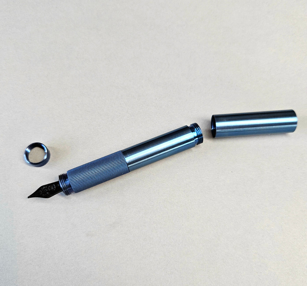 TERN Anodize Titanyum — Cep Tipi Dolma Kalem