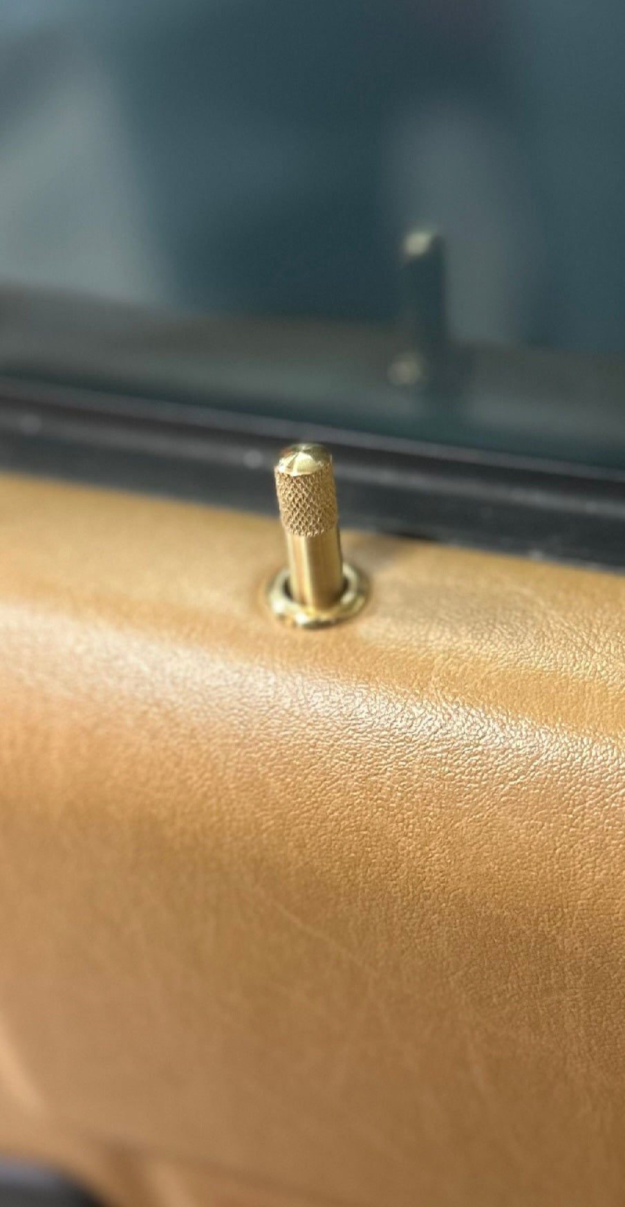 Mercedes pirinç kapı halkası + pim seti