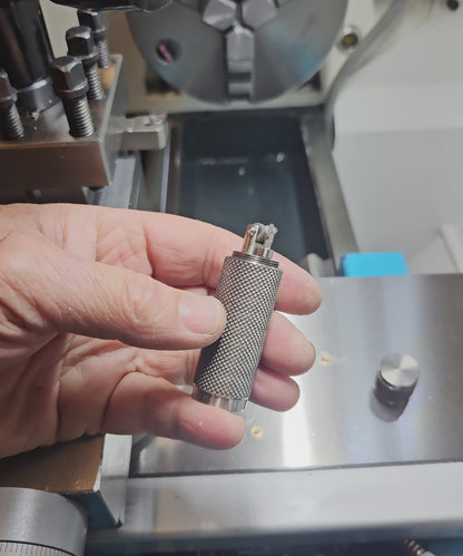 Glint M – Titanyum