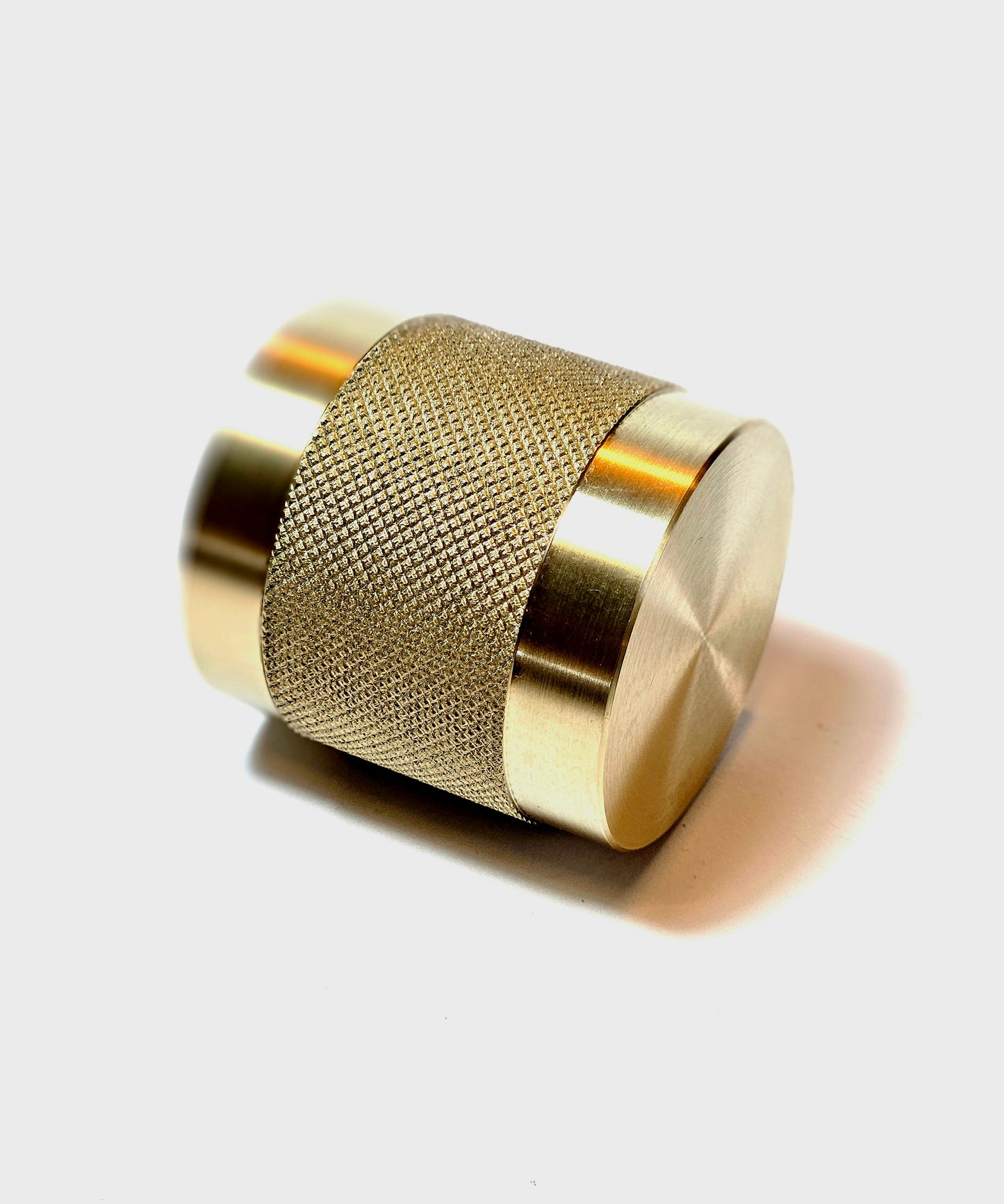 Vault - Masif Pirinç Saklama Objesi